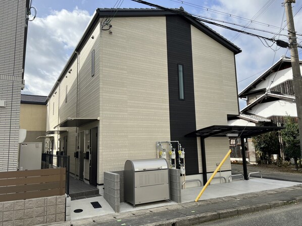 N.I.S.の物件外観写真